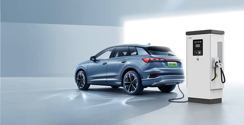 Últimas soluções da empresa sobre Estação de carregamento rápido de veículos eléctricos de corrente contínua de 380 kWh montada no chão com dupla arma para uso comercial