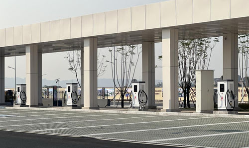 Últimos blogs da empresa sobre Door® estabelece a primeira matriz tripartita de carregamento do sudoeste da China: Supercarregamento + carregamento regular + Cha conveniente