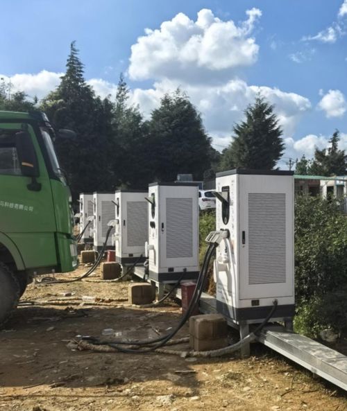 Últimos blogs da empresa sobre DOOR Energy Powers Green Logistics com soluções inteligentes de carregamento de veículos elétricos