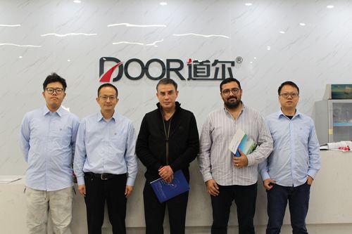 Últimos blogs da empresa sobre Clientes Mexicanos Visitam a Fábrica da DOOR Energy em Dongguan